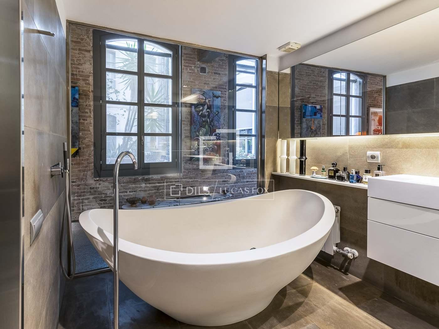 Apartment for Sale in Barcelona