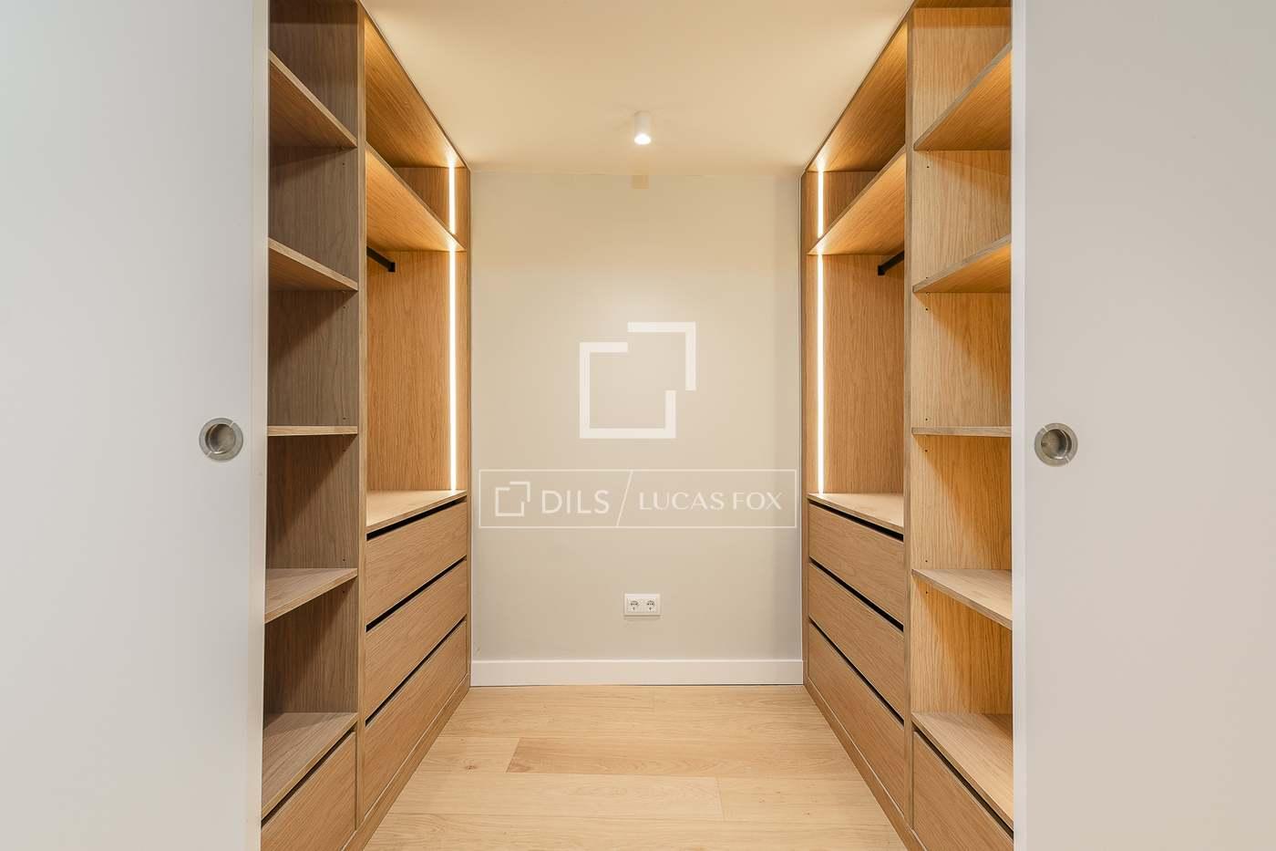 Apartment for Sale in Barcelona