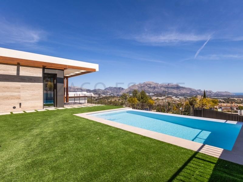 Chalet for Sale in Polop