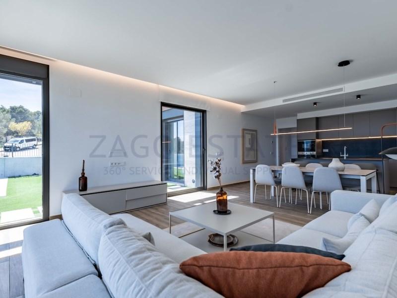 Chalet for Sale in Polop