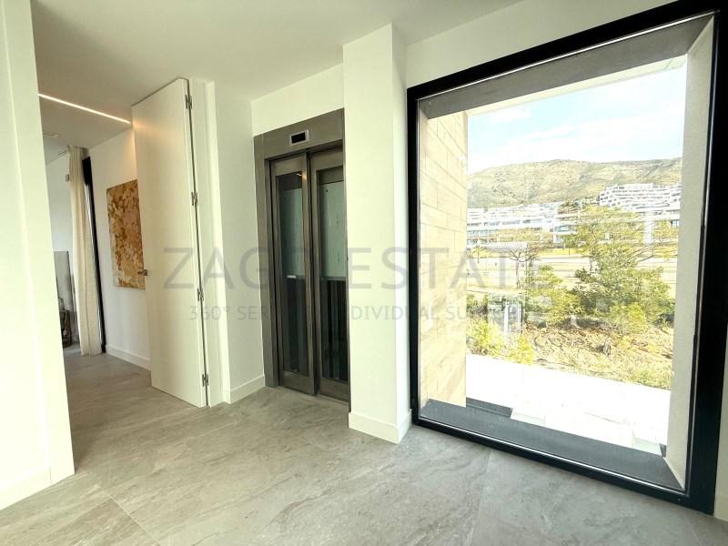 Villa for Sale in Finestrat