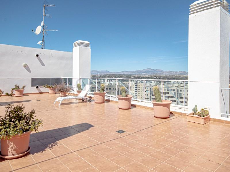Ático en Venta en Alicante