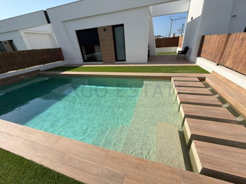 Villa for Rent in Finestrat