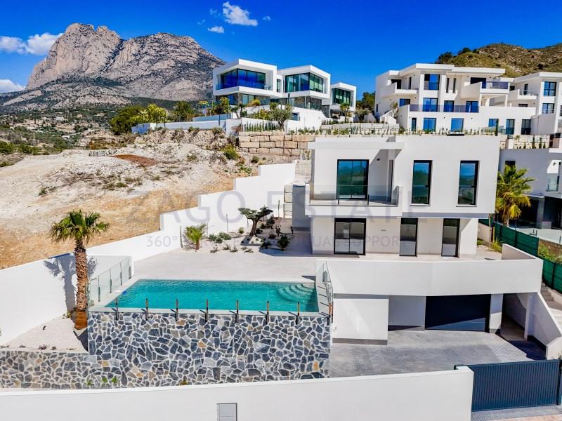 Villa for Sale in Finestrat