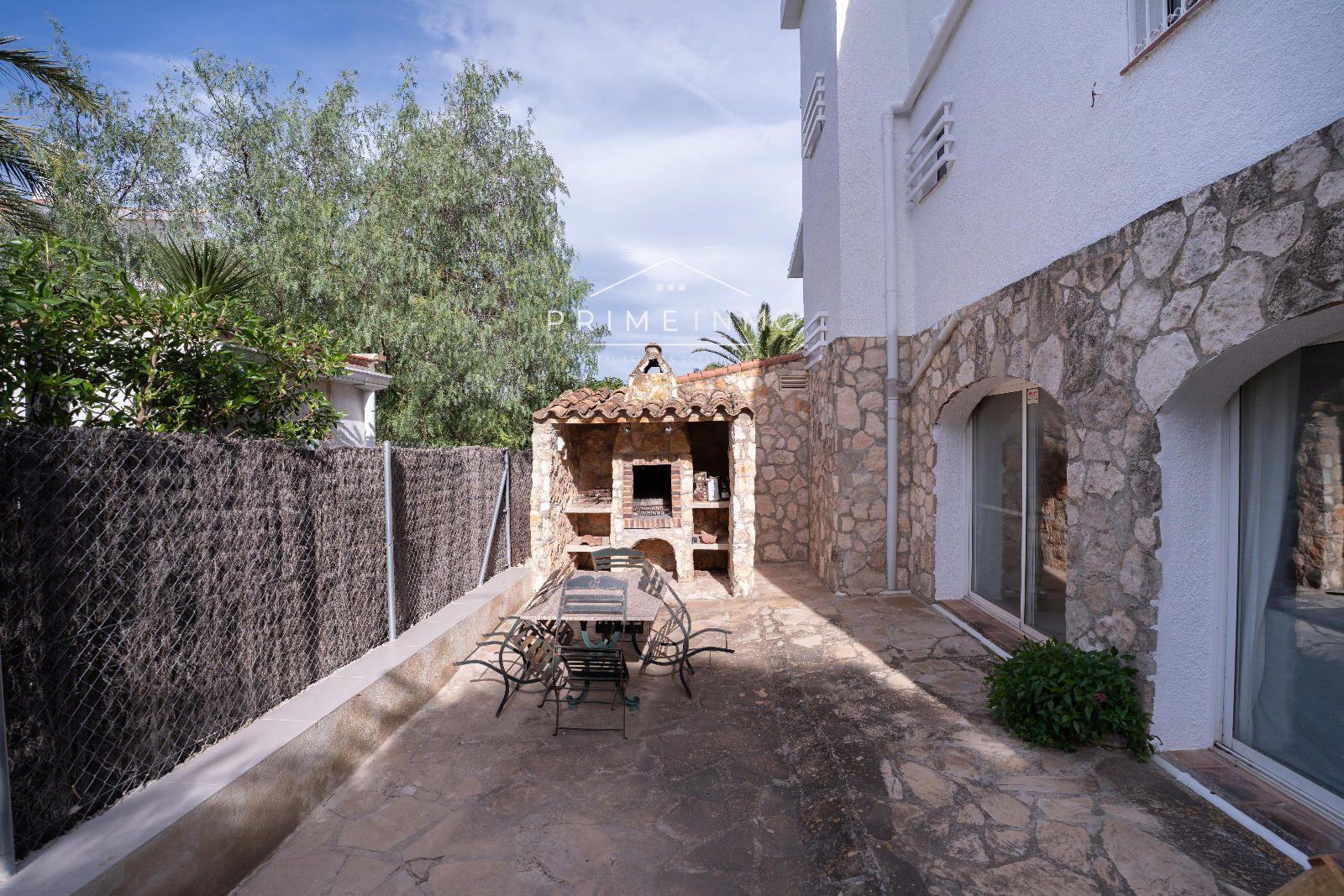 Chalet for Sale in L' Ametlla de Mar