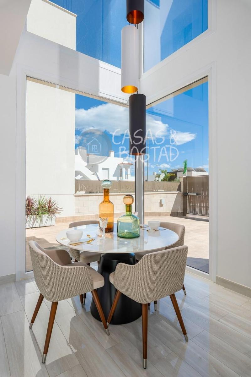 Villa en Venta en Los Montesinos
