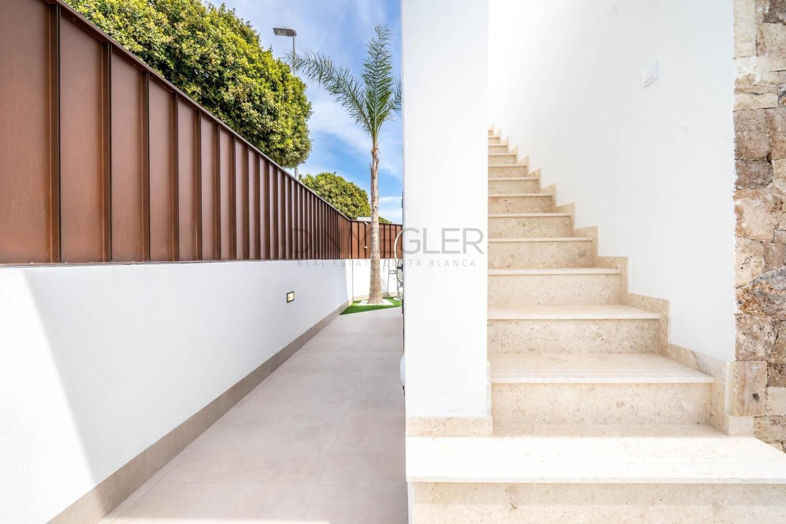 Villa for Sale in Torre-Pacheco
