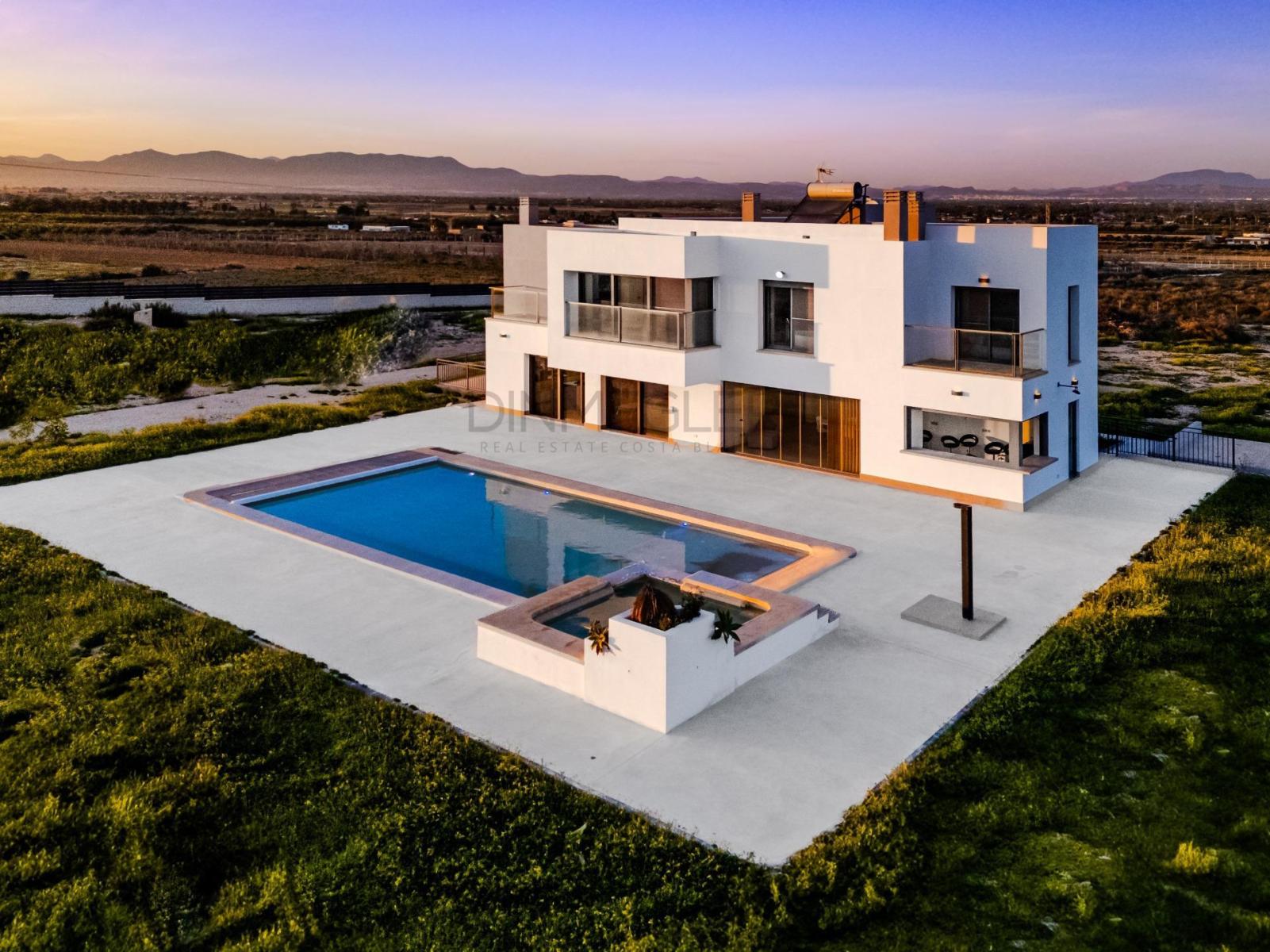 Villa en Venta en Elche