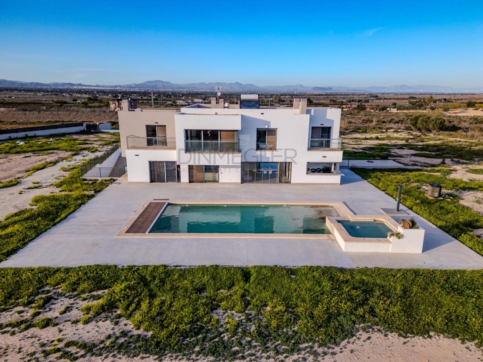 Villa en Venta en Elche