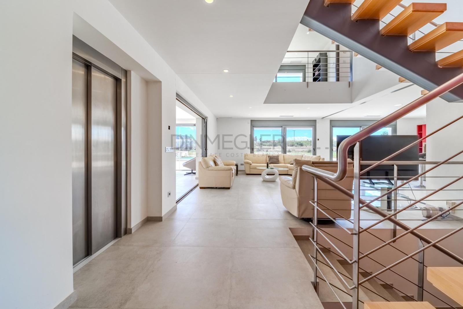 Villa en Venta en Elche