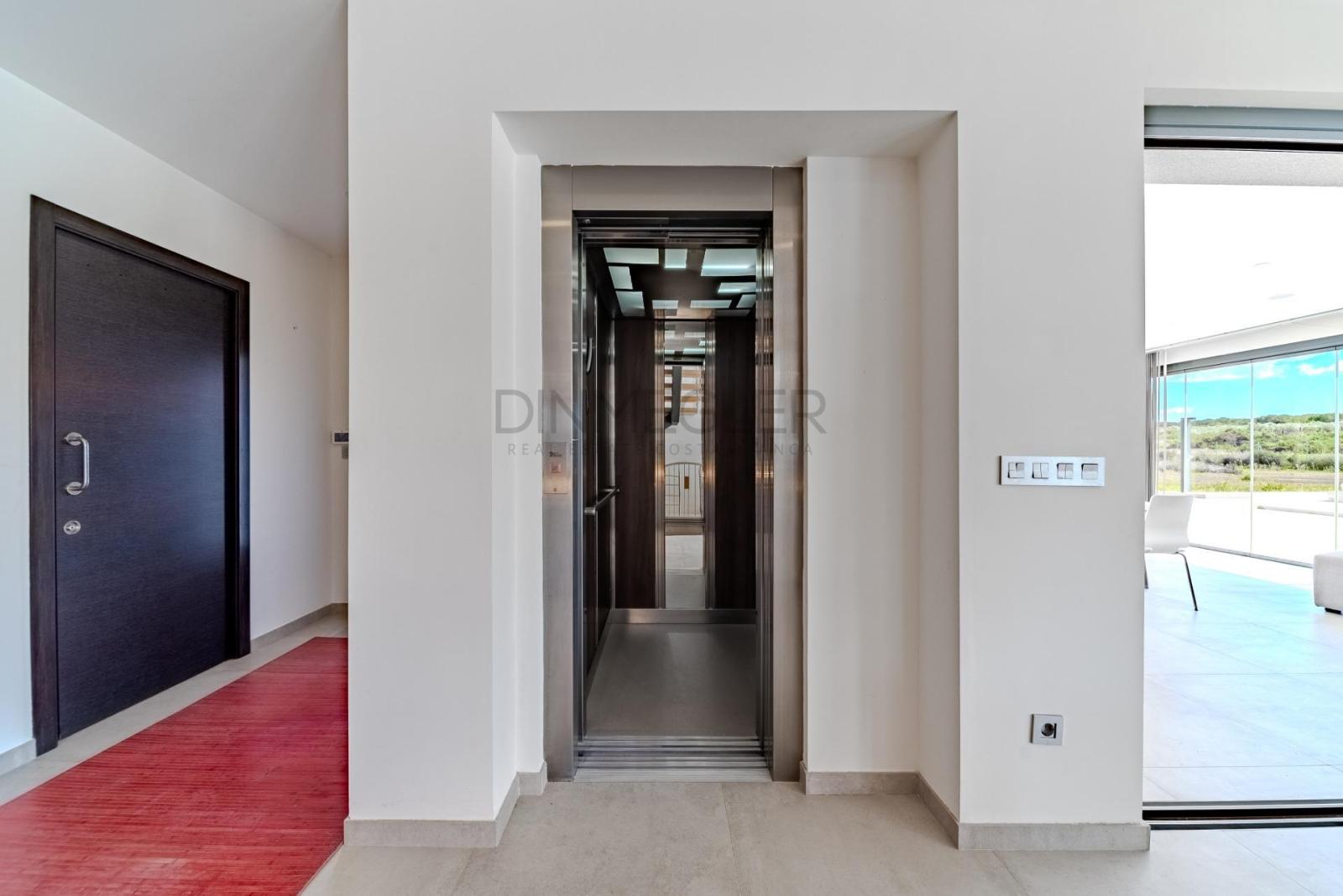 Villa en Venta en Elche
