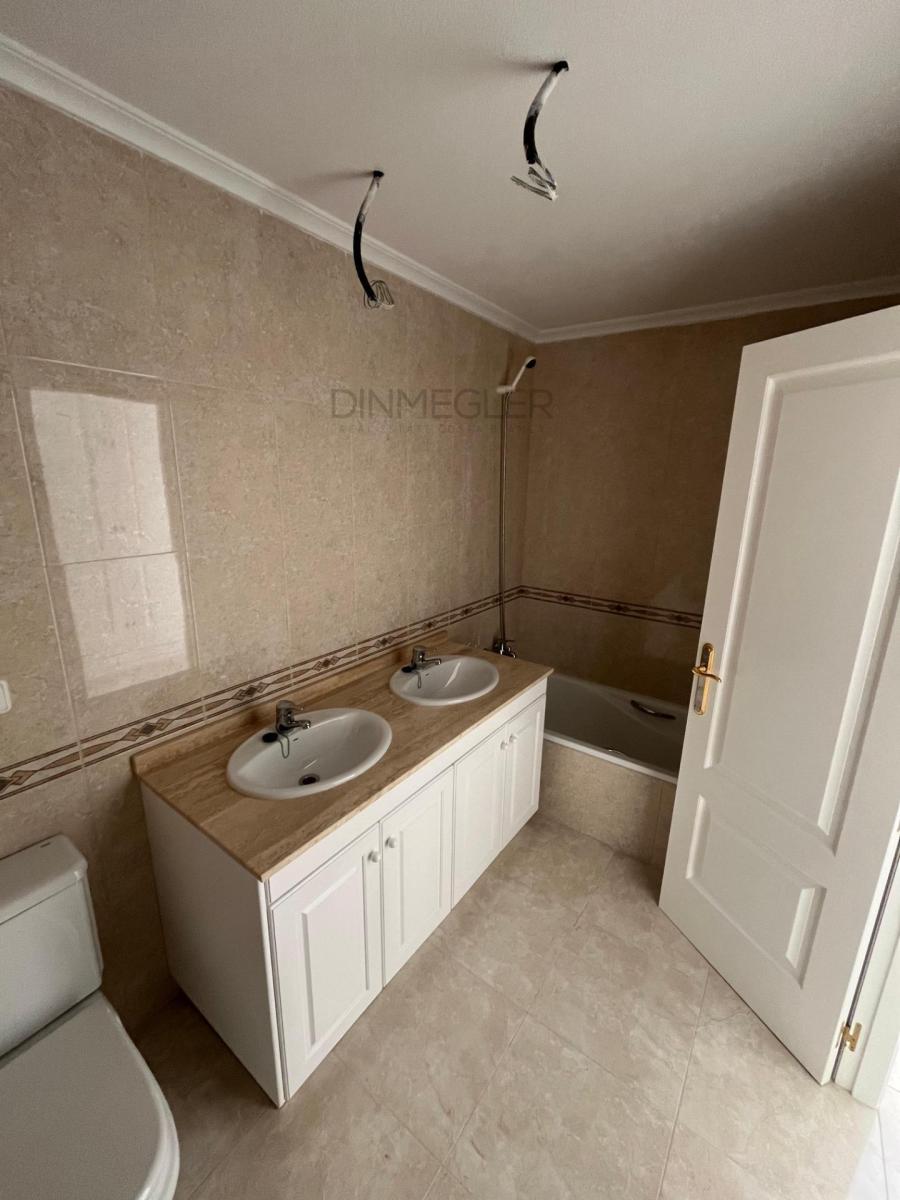 Flat for Sale in Orihuela