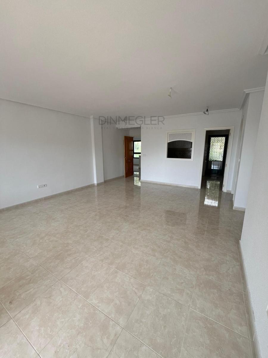 Flat for Sale in Orihuela