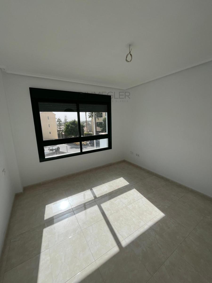 Flat for Sale in Orihuela