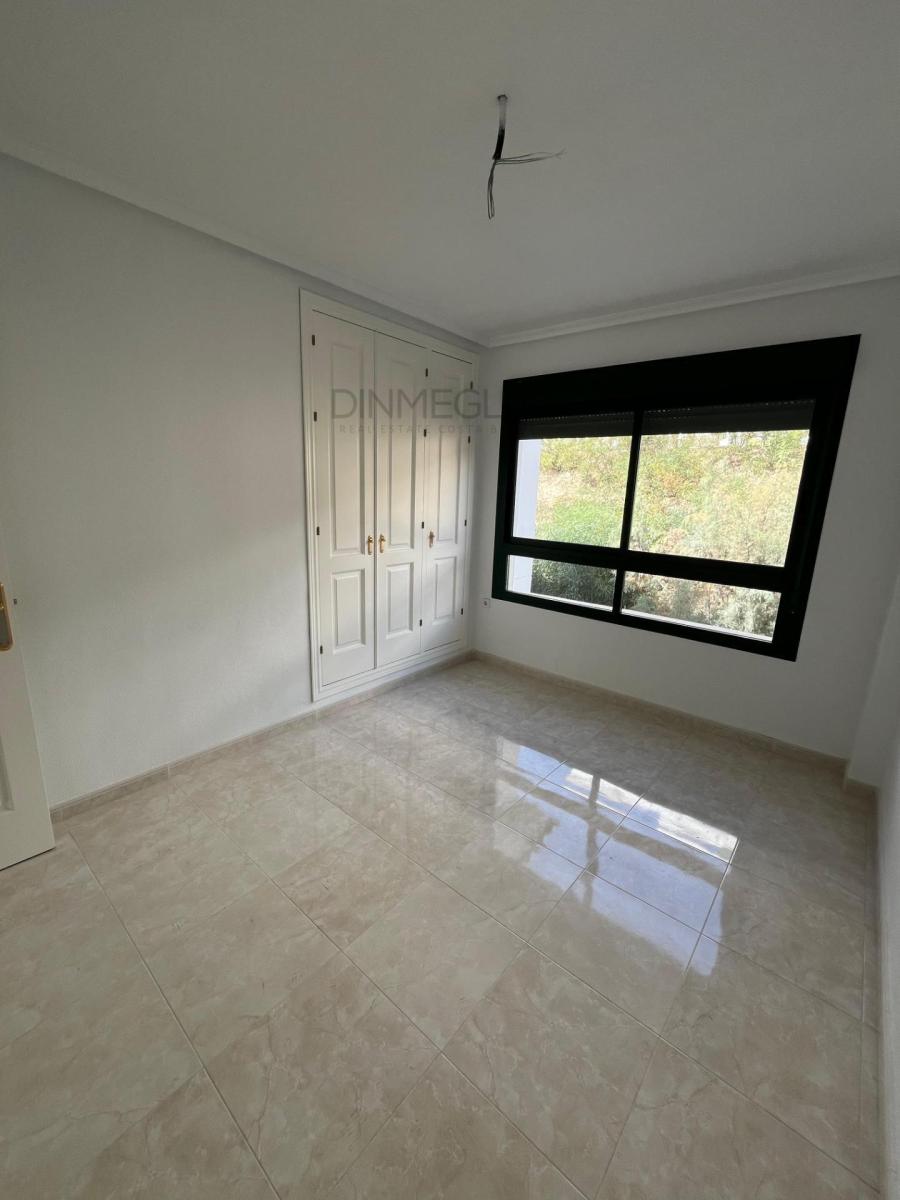 Flat for Sale in Orihuela