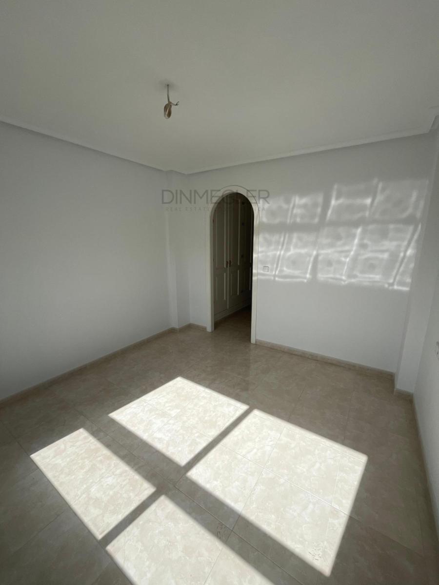 Flat for Sale in Orihuela