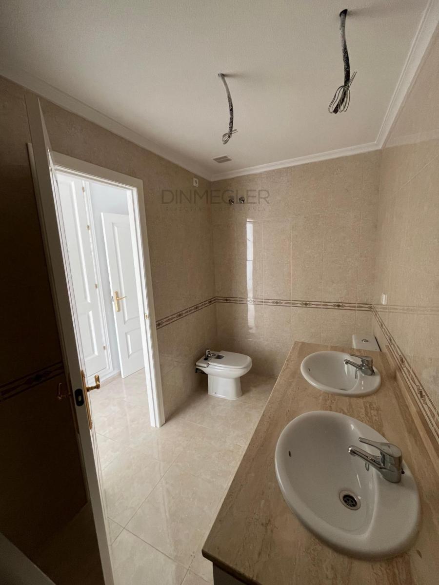 Flat for Sale in Orihuela