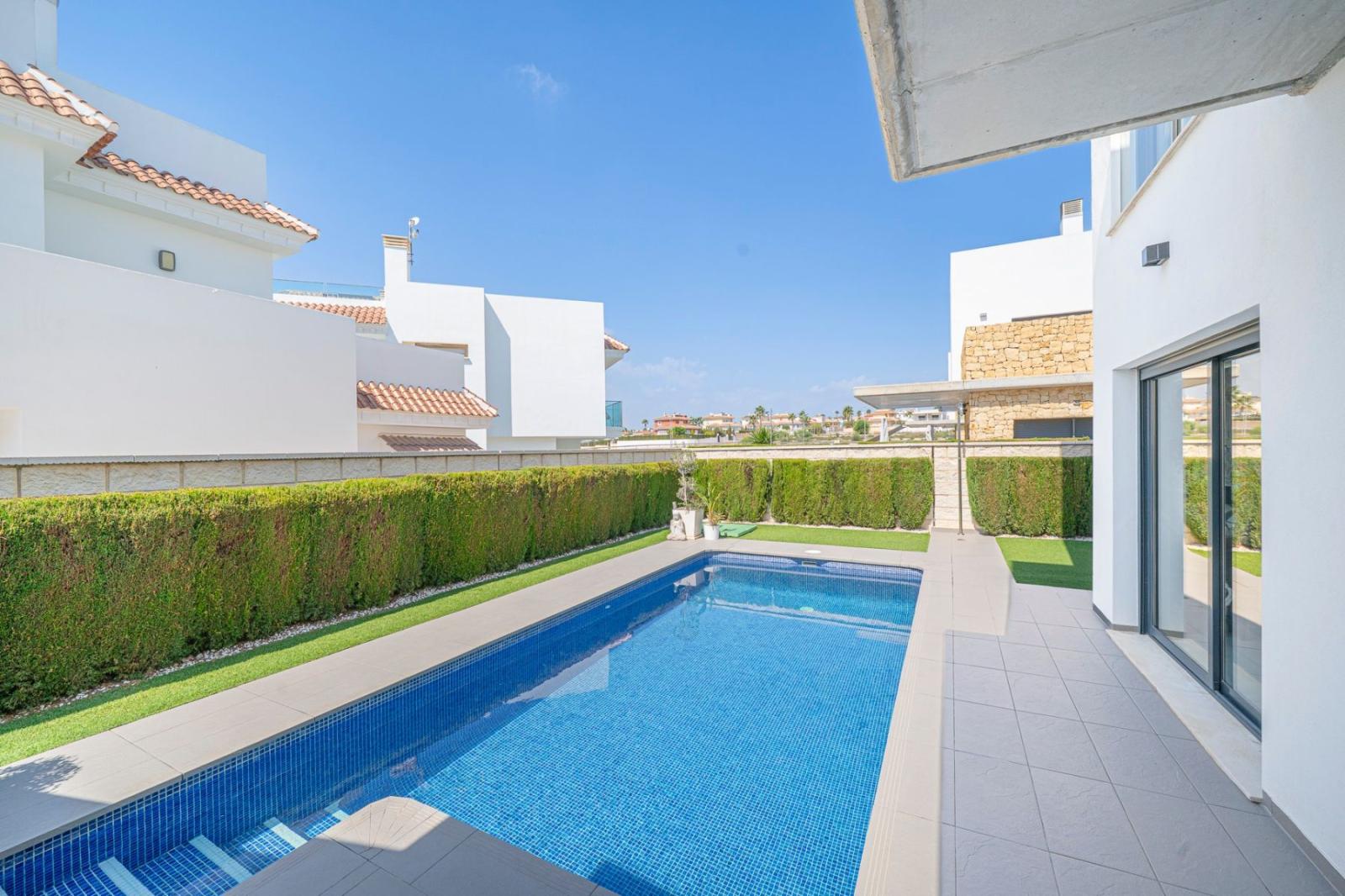 Villa en Venta en Rojales
