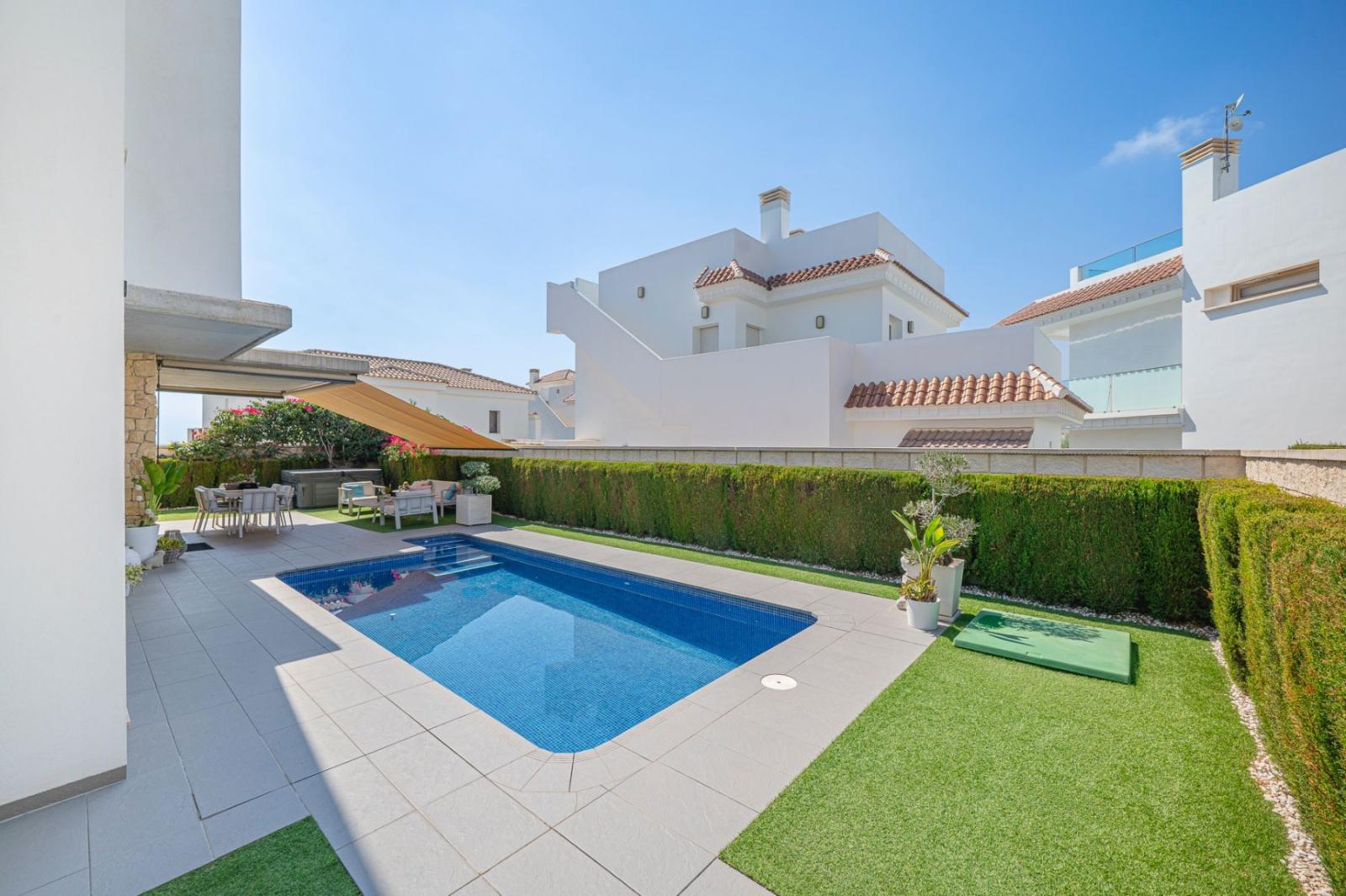 Villa en Venta en Rojales