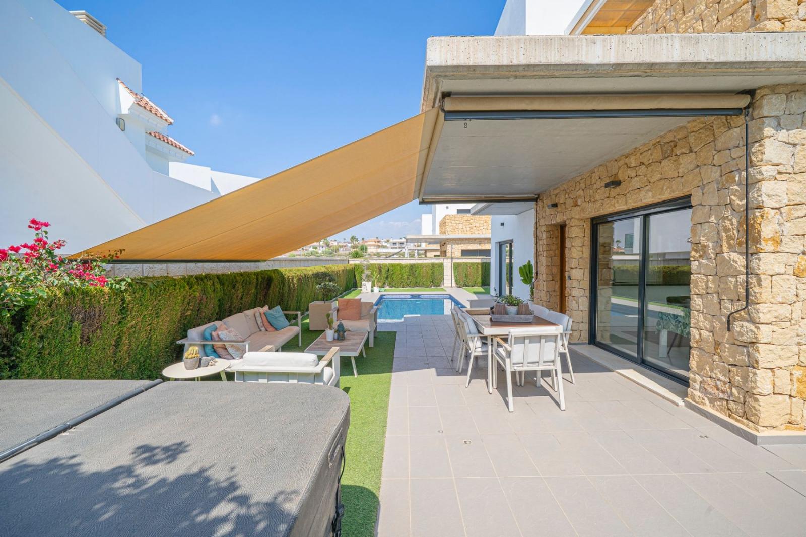 Villa en Venta en Rojales