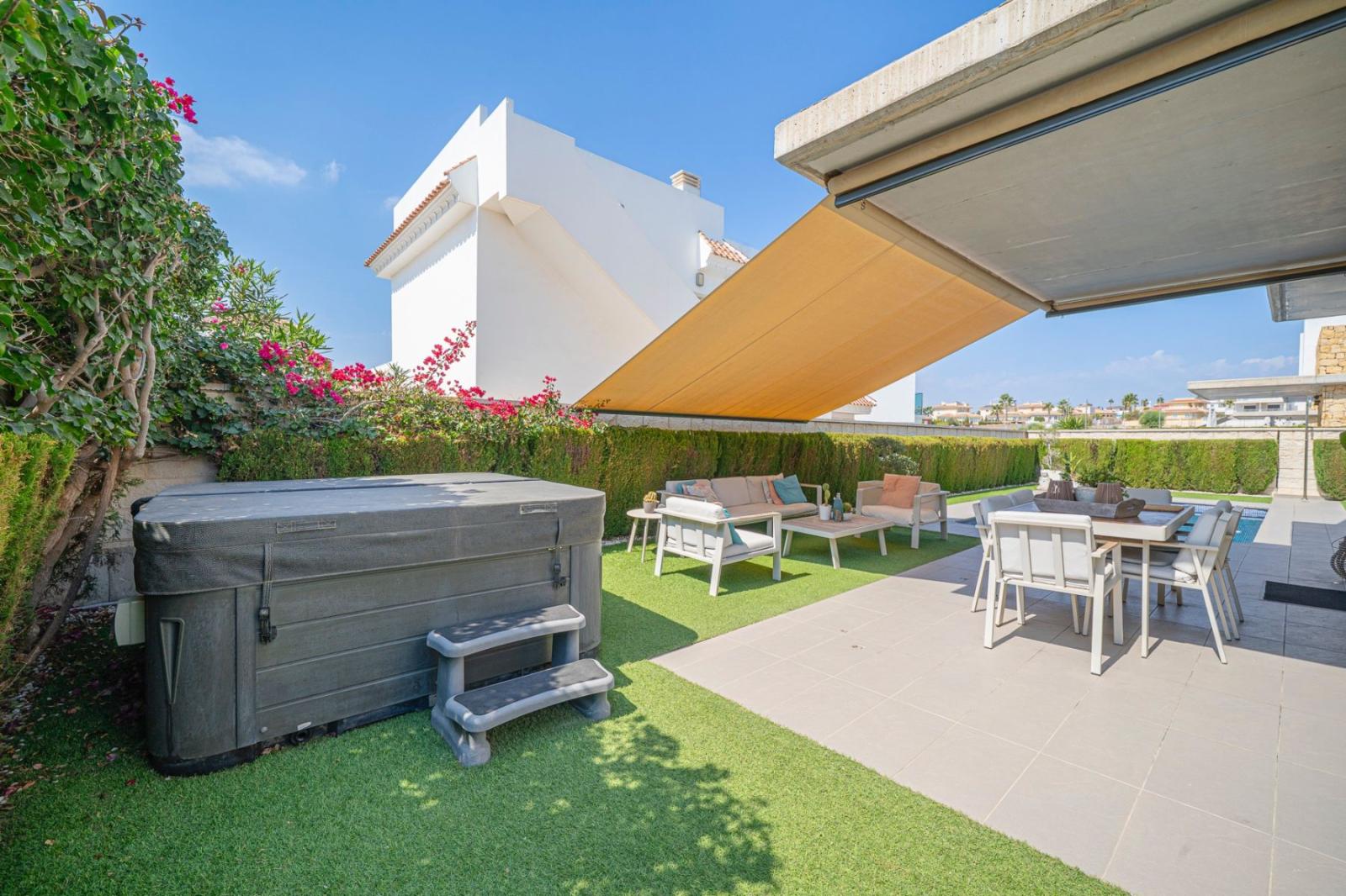 Villa en Venta en Rojales