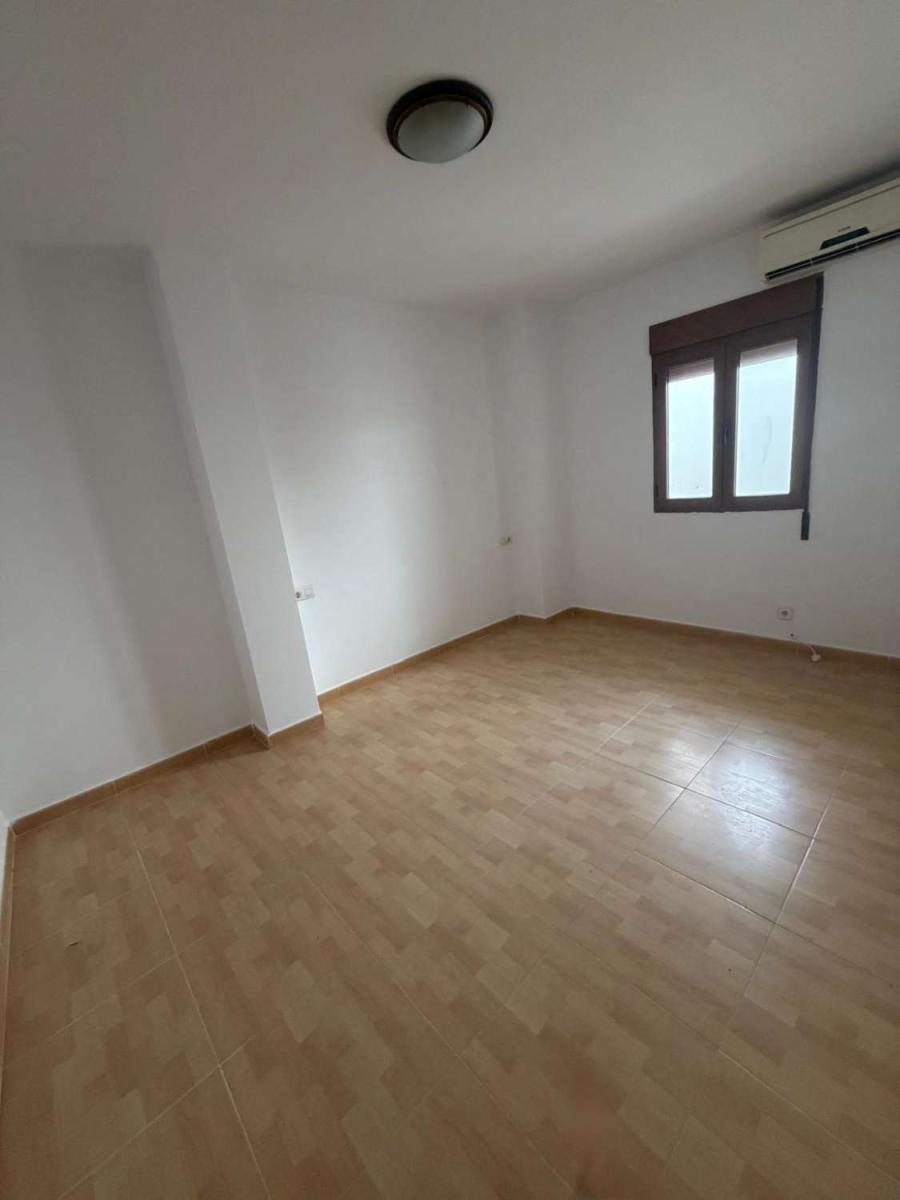 Building for Sale in Vélez-Rubio
