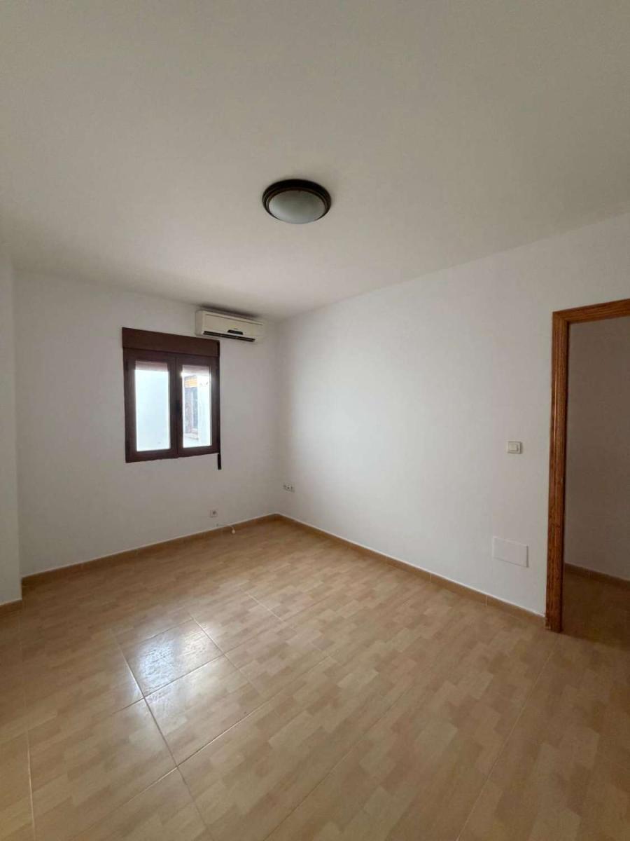 Building for Sale in Vélez-Rubio