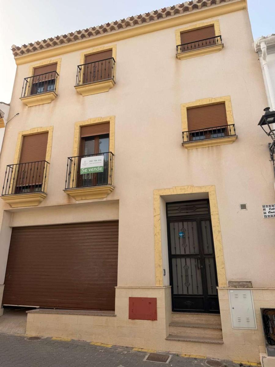 Building for Sale in Vélez-Rubio