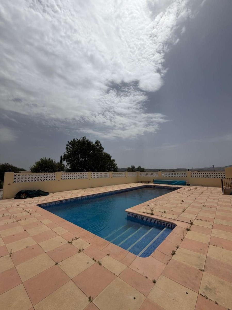 Villa for Sale in Vélez-Blanco