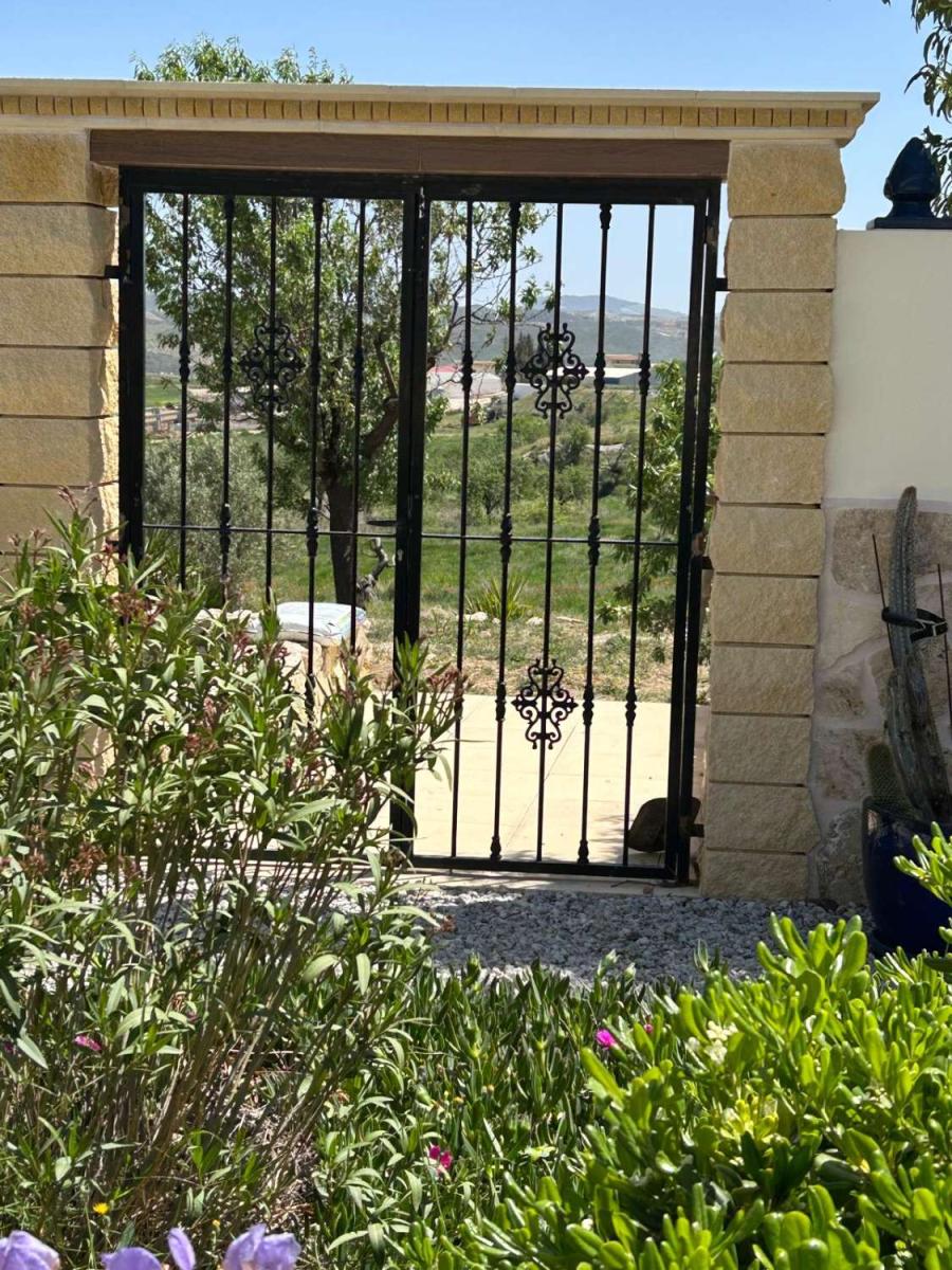 Villa for Sale in Vélez-Blanco