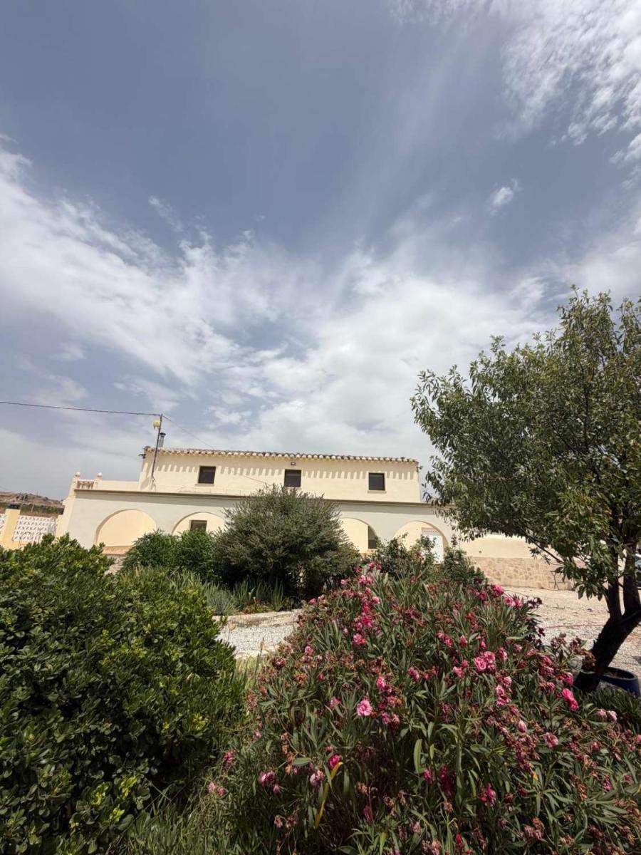 Villa for Sale in Vélez-Blanco