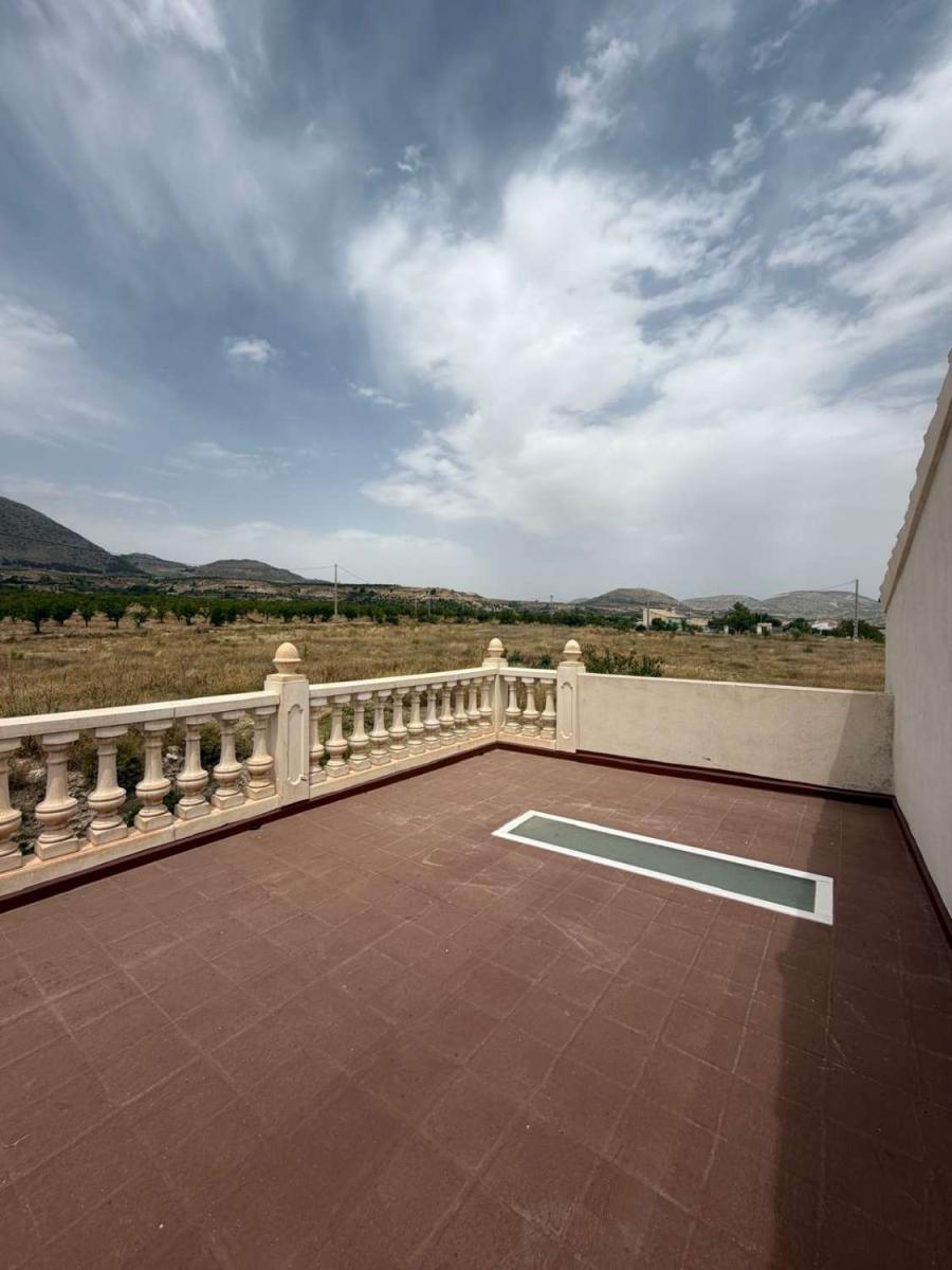 Villa for Sale in Vélez-Blanco