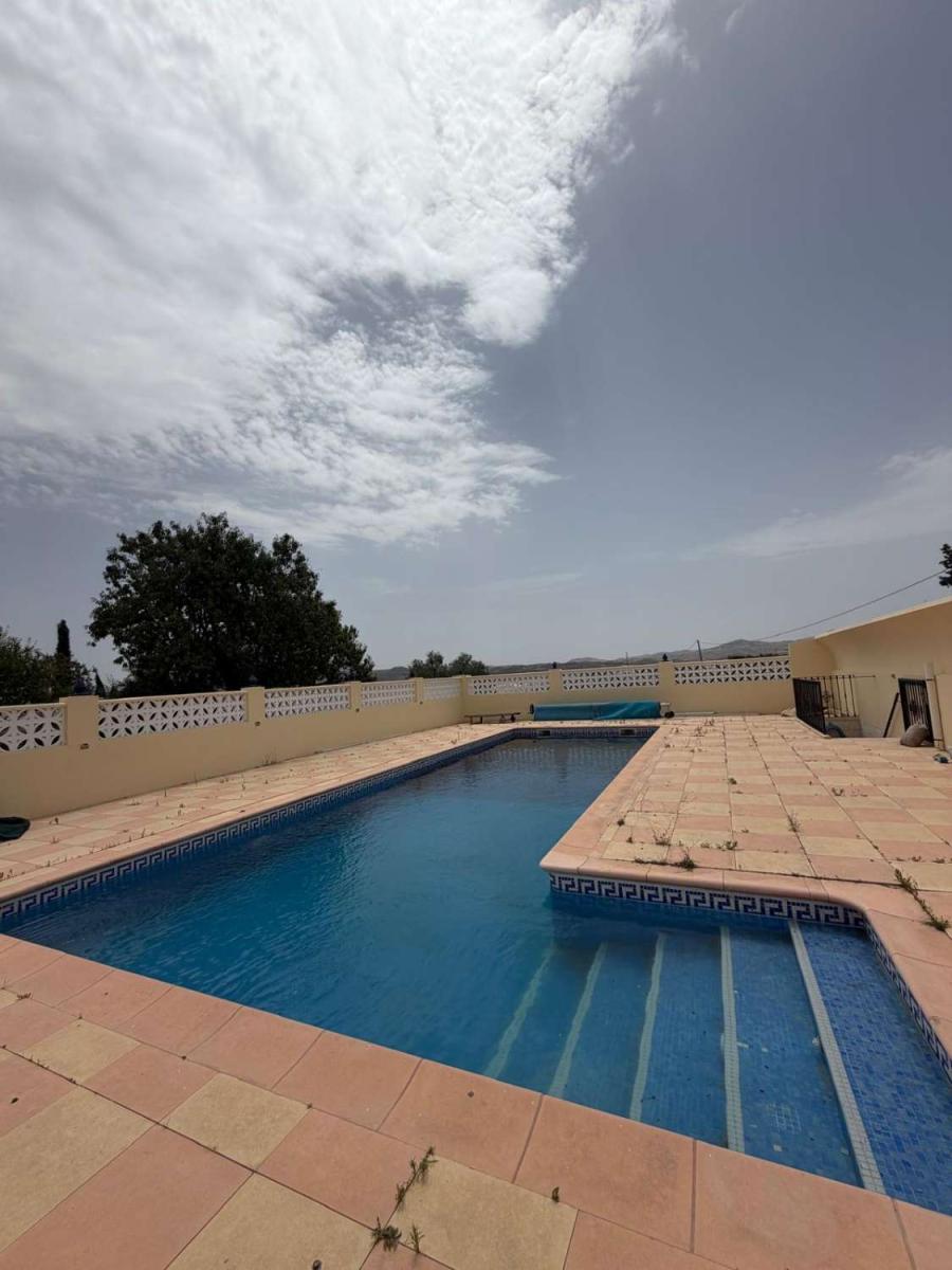 Villa for Sale in Vélez-Blanco