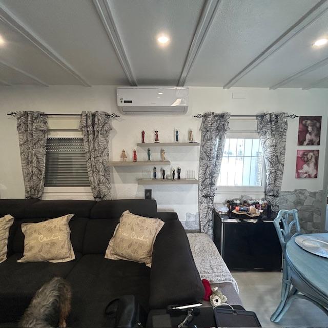 Chalet for Sale in Oria