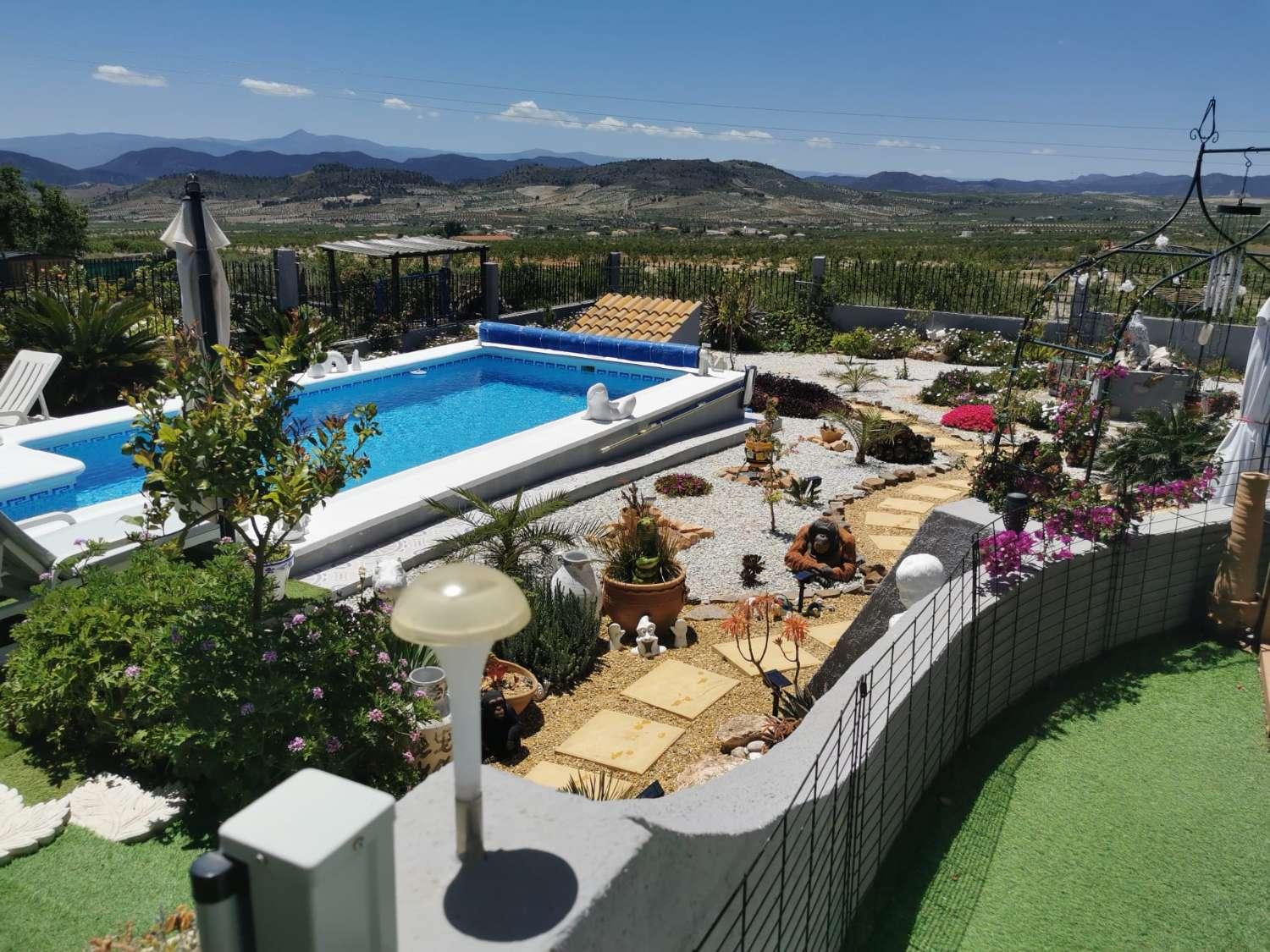 Chalet en Venta en Oria