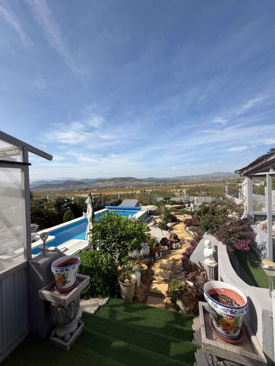 Chalet for Sale in Oria