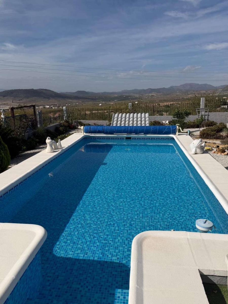 Chalet en Venta en Oria