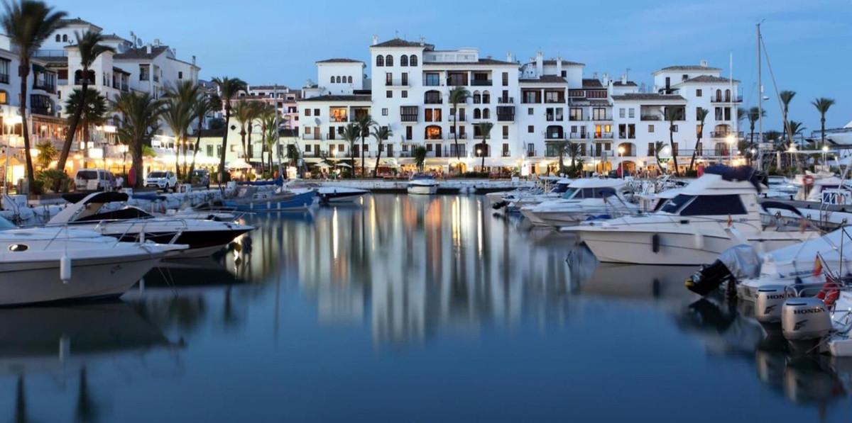 Plot for Sale in Manilva