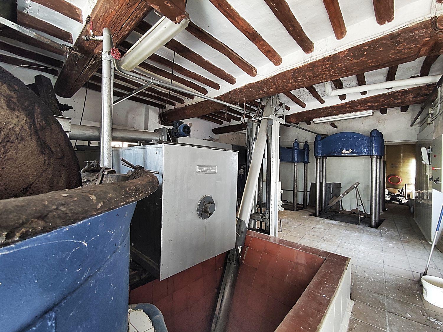 Building for Sale in Chiprana