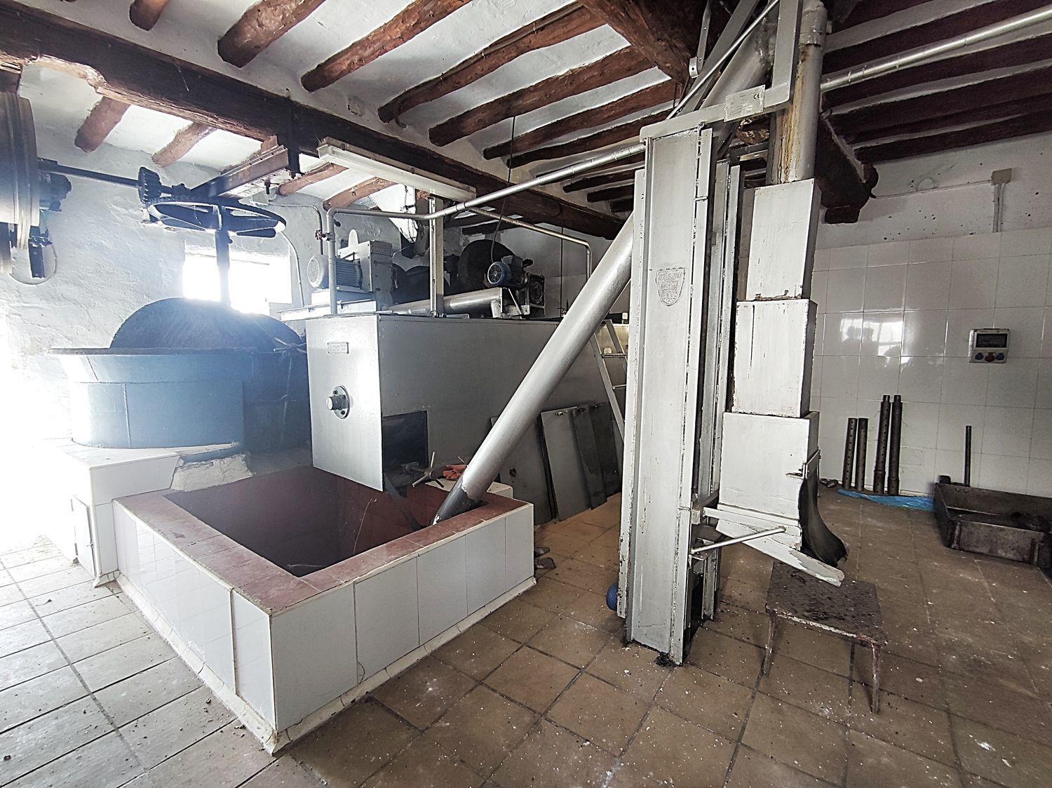 Building for Sale in Chiprana