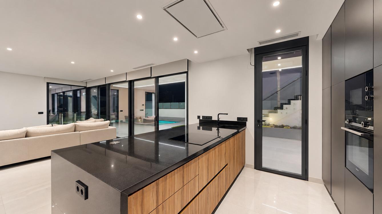 Chalet for Sale in Finestrat