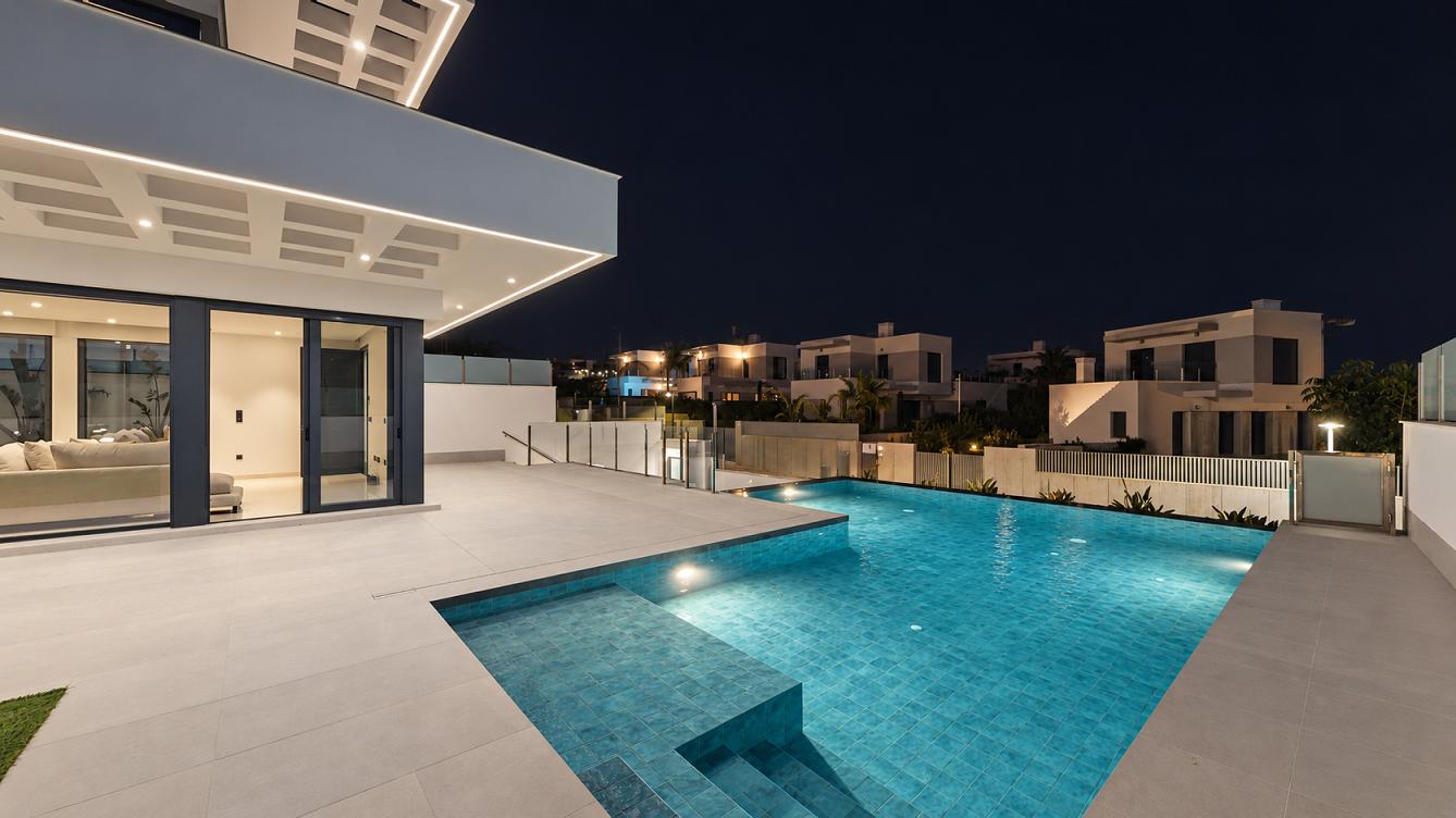 Chalet for Sale in Finestrat