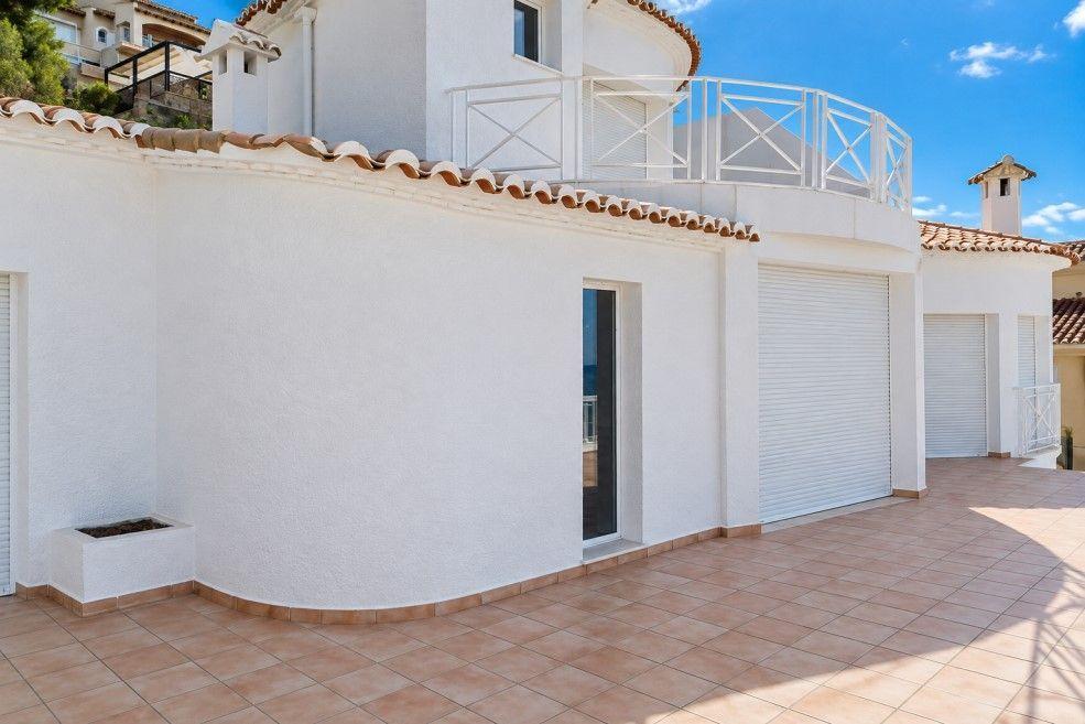 Chalet for Sale in Altea