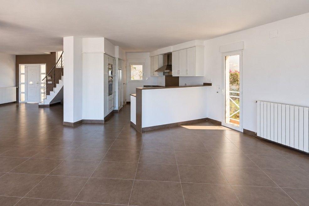 Chalet for Sale in Altea