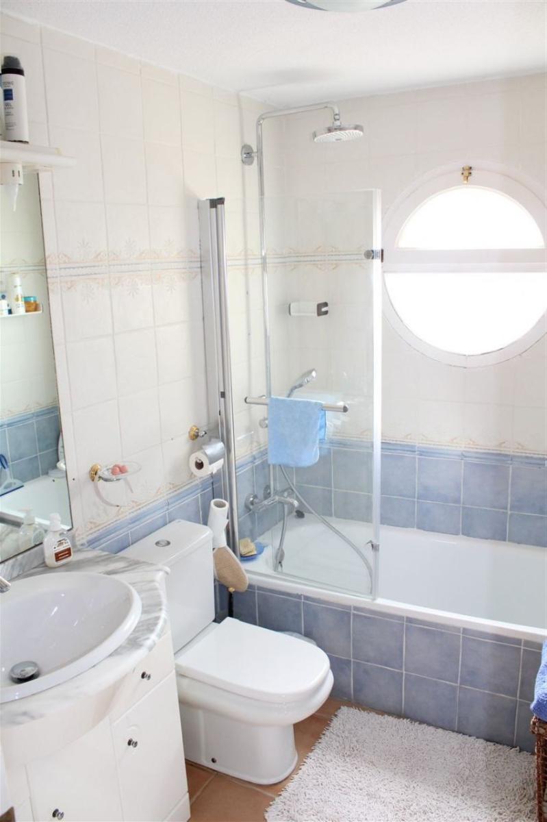 Chalet for Sale in Altea