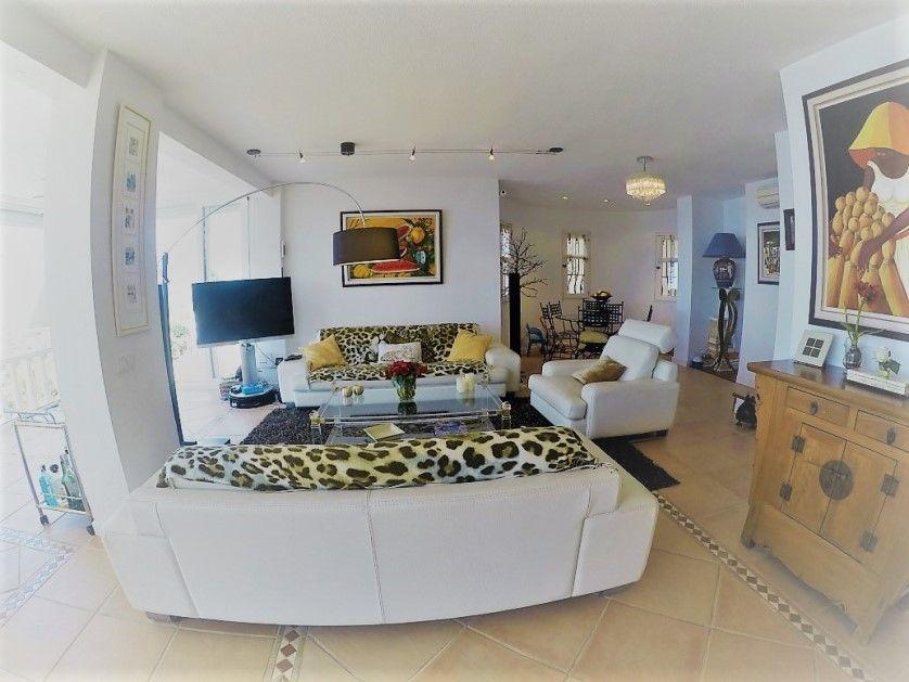 Chalet for Sale in Altea