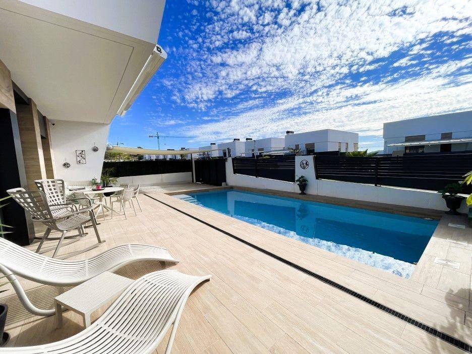 Chalet for Sale in Finestrat