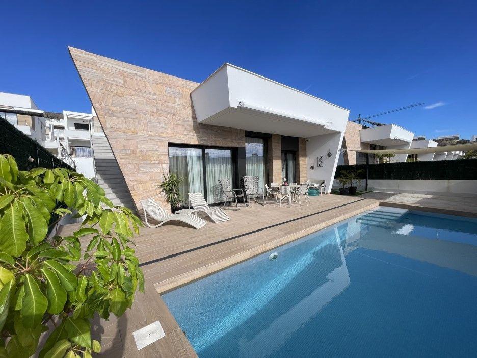 Chalet for Sale in Finestrat