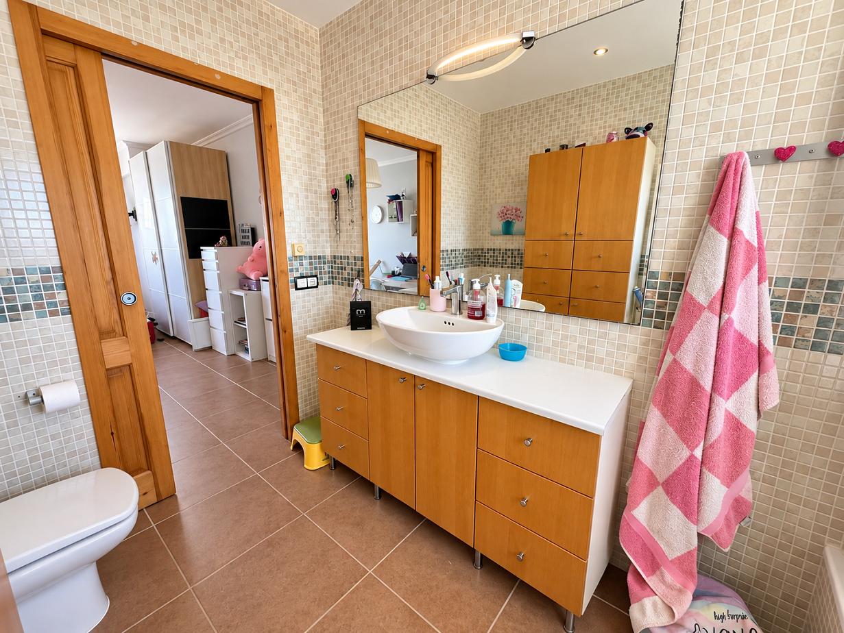 Chalet for Sale in Altea
