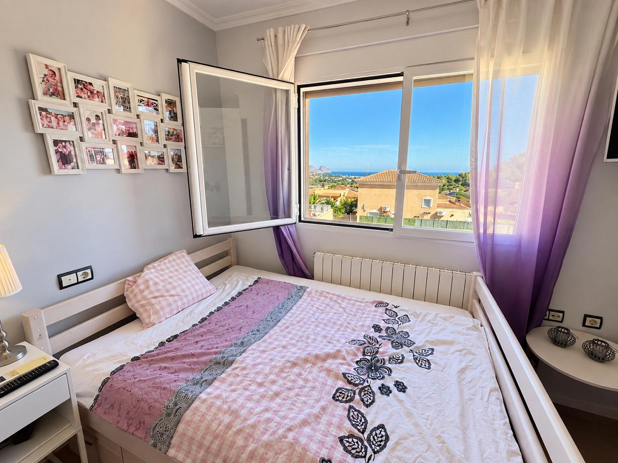 Chalet for Sale in Altea
